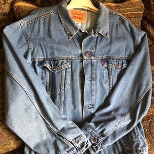 Authentic Levi’s Standard Trucker Jacket